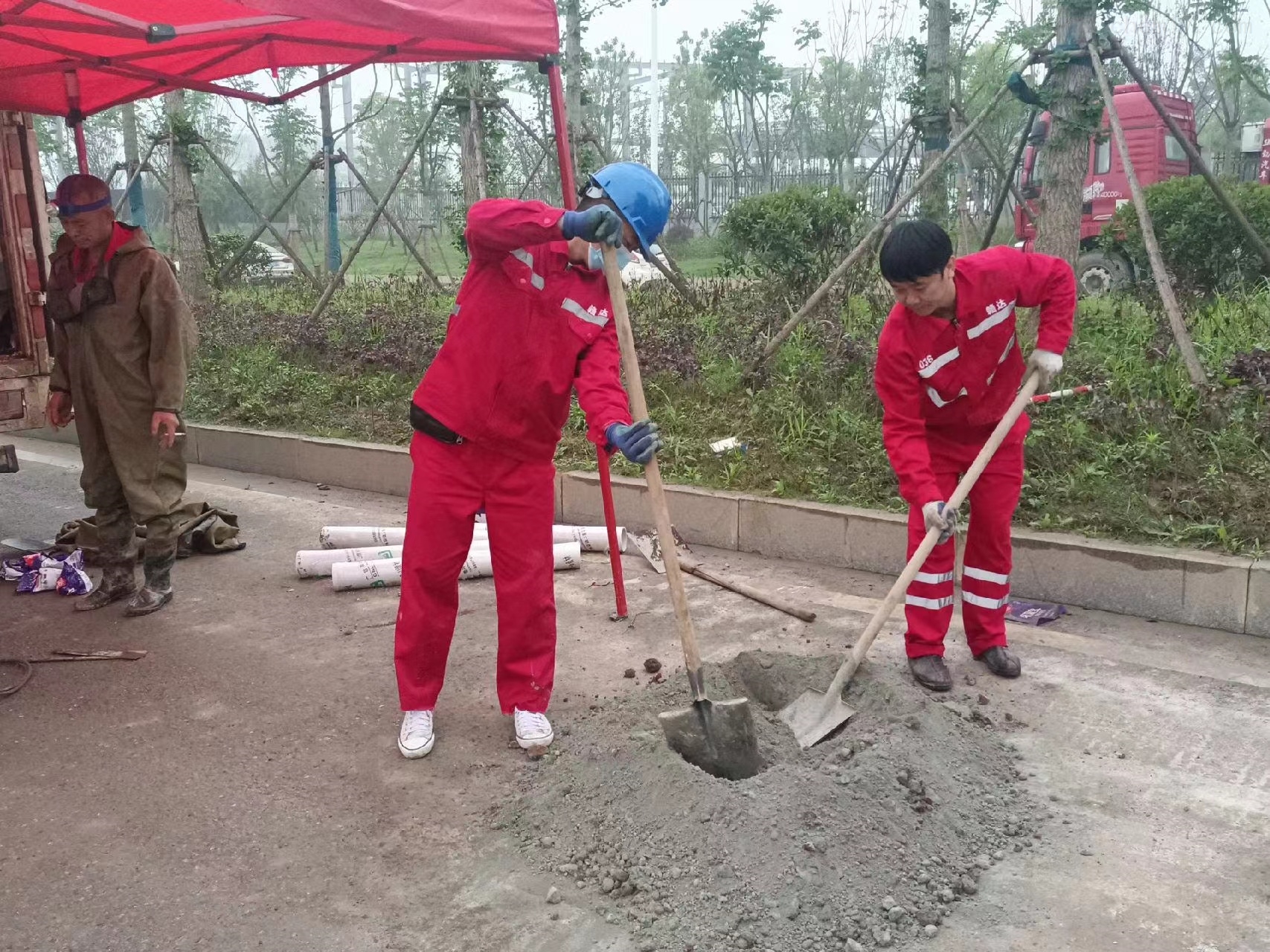 辰溪管道疏通哪家好】及时进行市政管道清淤